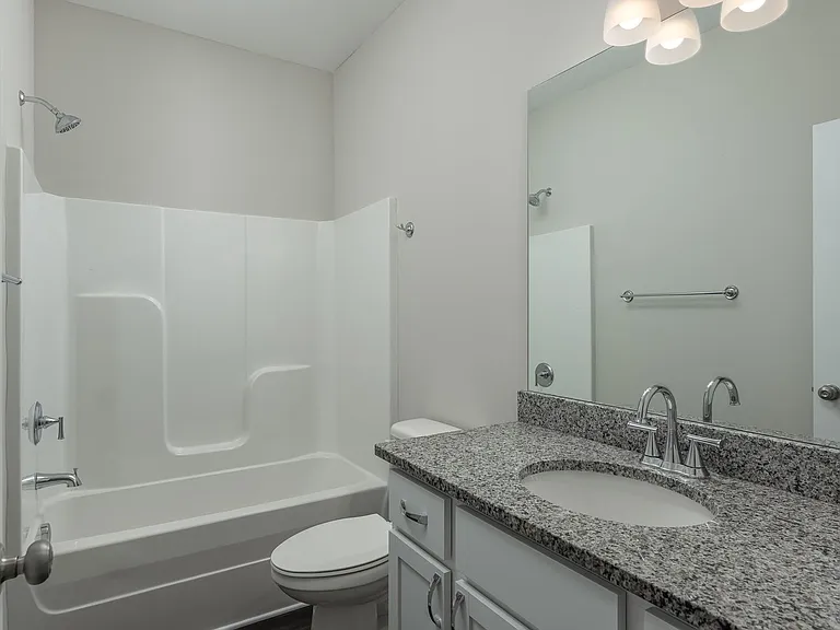 Edgewood Condos — Photo 46