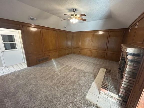 3rd image of 422 S 4th St #422