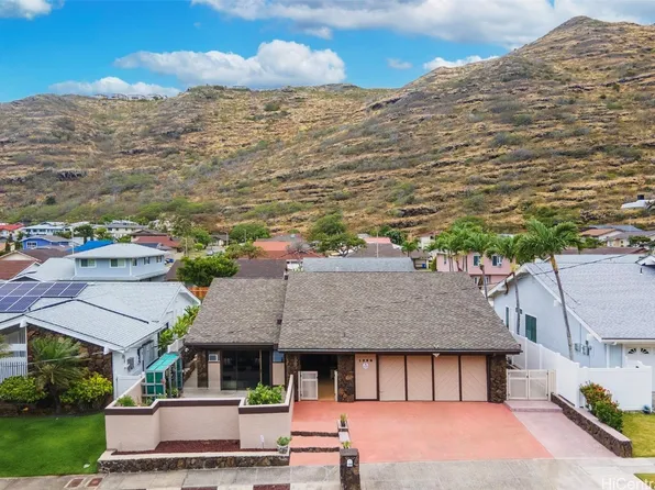 1366 Honokahua St, Honolulu, HI 96825