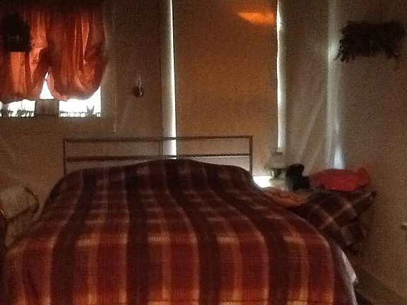 Picture of one of the secondary bedrooms.