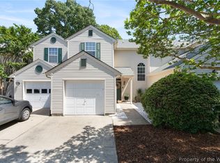 1242 Lake Dr, Newport News, VA 23602