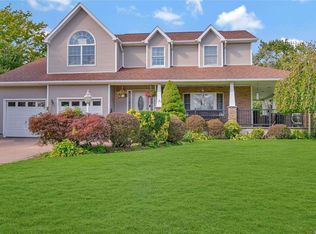 30 Baywood Ct, Baiting Hollow, NY 11933