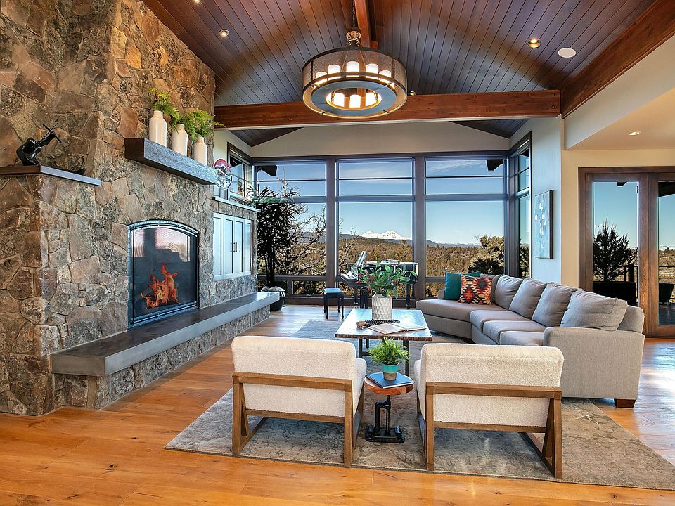 2nd image of 1668 Wild Rye Cir