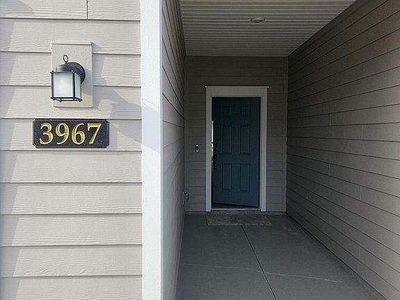 2nd image of 3967 Mezzanine Ln
