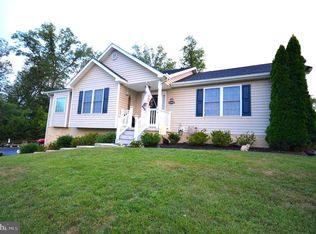 20 Decoy Dr, Inwood, WV 25428