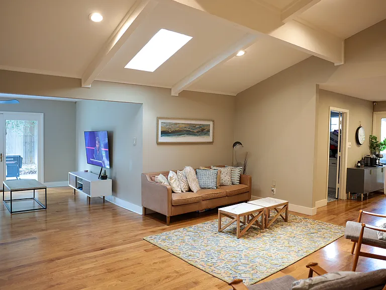 2937 Forest Hills Ln — Photo 43