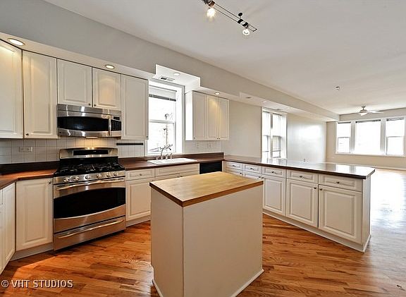 2nd image of 2711 W Schubert Ave #2D