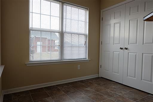 5th image of 3012 Cliffside Dr
