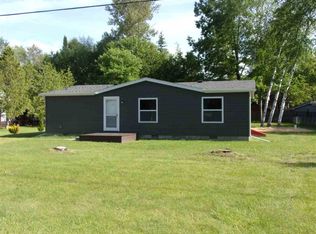 143 Channel Ct, Houghton Lake, MI 48629