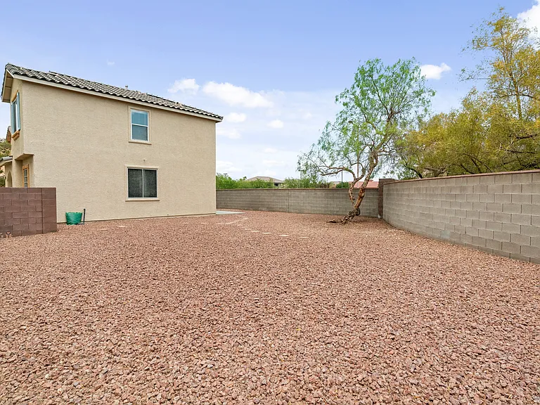 10713 Pipers Cove Ln — Photo 23