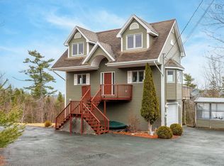 31 Limestone Ave, Fall River, NS B2T 1N6