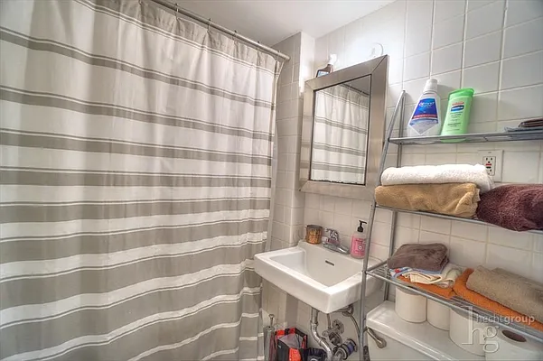 Rented by Hecht Group | media 12