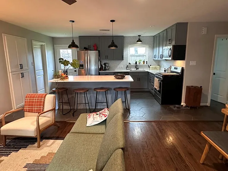 4622 Nina Lee Ln — Photo 3