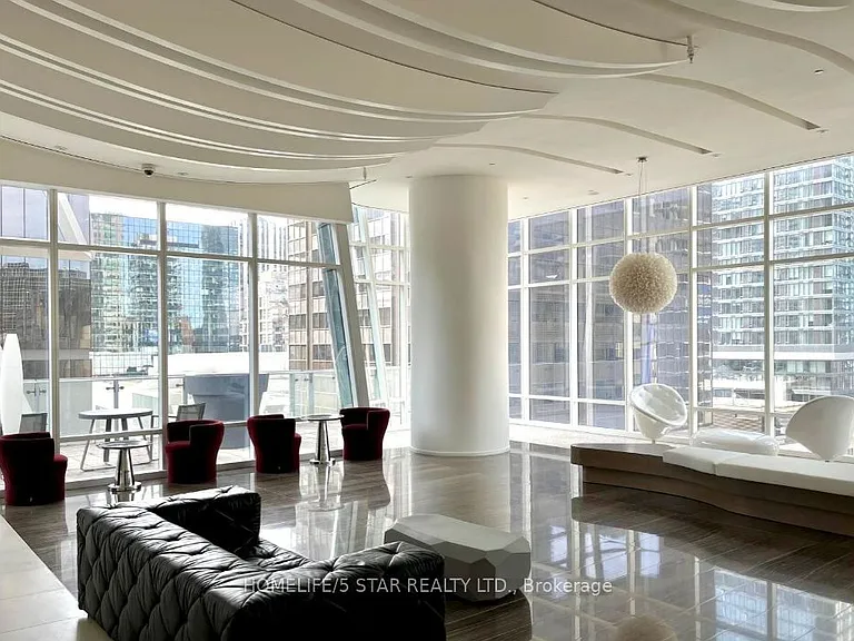 1 Bloor St E #4407 — Photo 23
