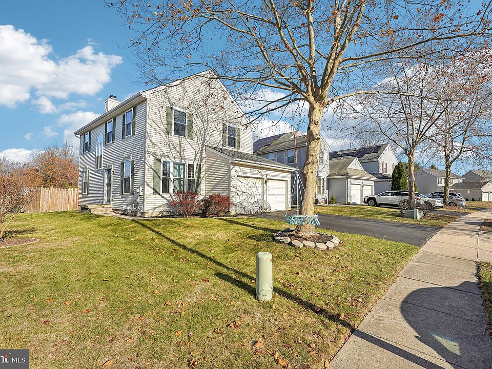 1st image of 39 Clydesdale Dr