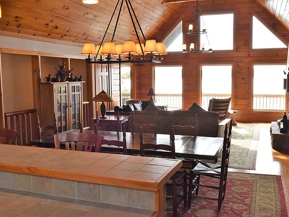 5th image of 203 Pinewood Acres Dr