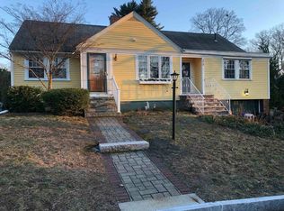 273 North St, Manchester, NH 03104