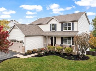 2072 Deerpoint Ln, Yorkville, IL 60560