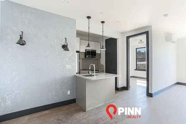 Rented by Pinn Realty | media 26