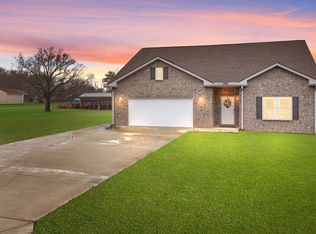 22 Hickory Dr, Manchester, TN 37355