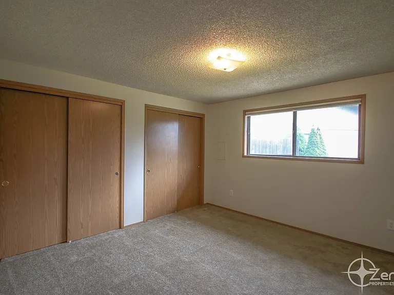 3017 NE Whitman Ave — Photo 7