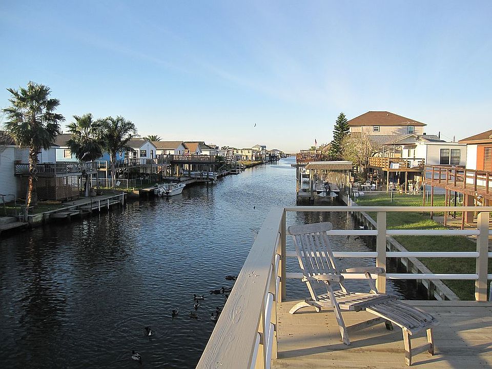 1st image of 30 Lakeside Dr