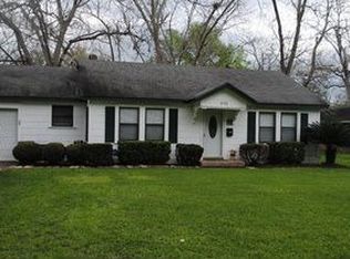 905 E 2nd St, Sweeny, TX 77480