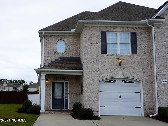 2nd image of 2059 Cambria Drive #A
