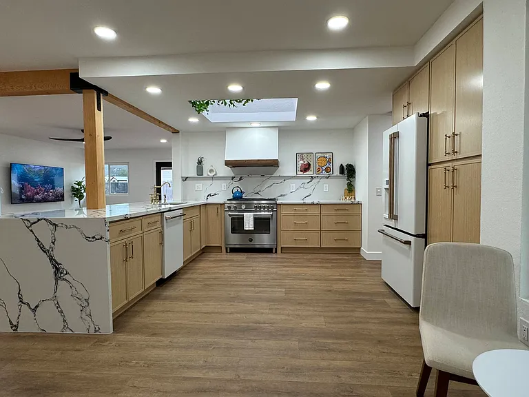 2012 Troy Pl — Photo 16
