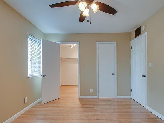 4th image of 3210 Orleans Dr APT 3
