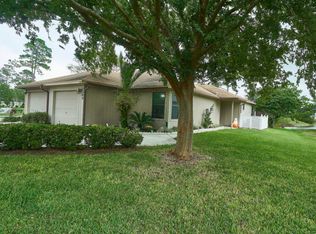 2349 Ironstone Dr W, Jacksonville, FL 32246