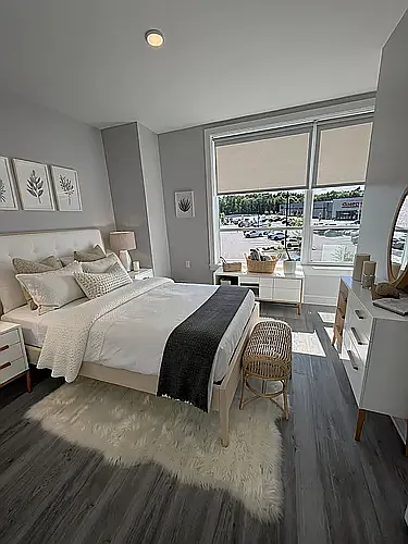 Residences at Sharon Gallery — Photo 48