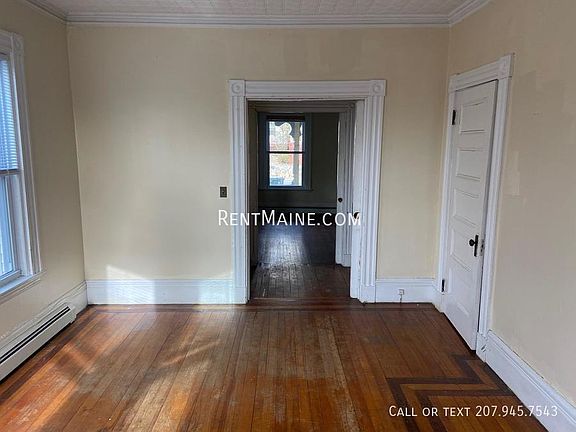 4th image of 36 3rd St APT 3