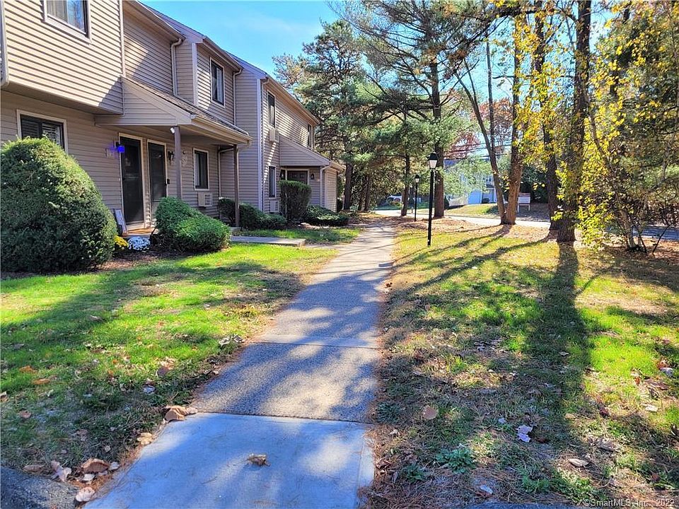 Sandpiperwoods Condominiums 371 Emmett St Bristol CT Zillow