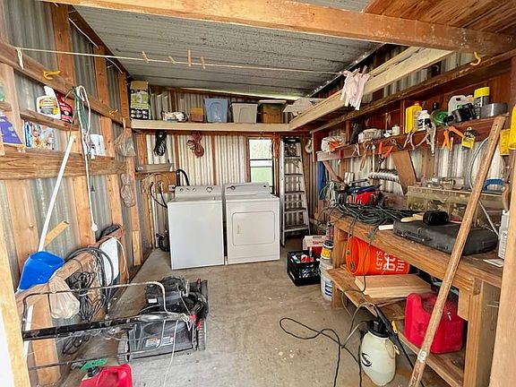 4th image of 1024 Olive Dr