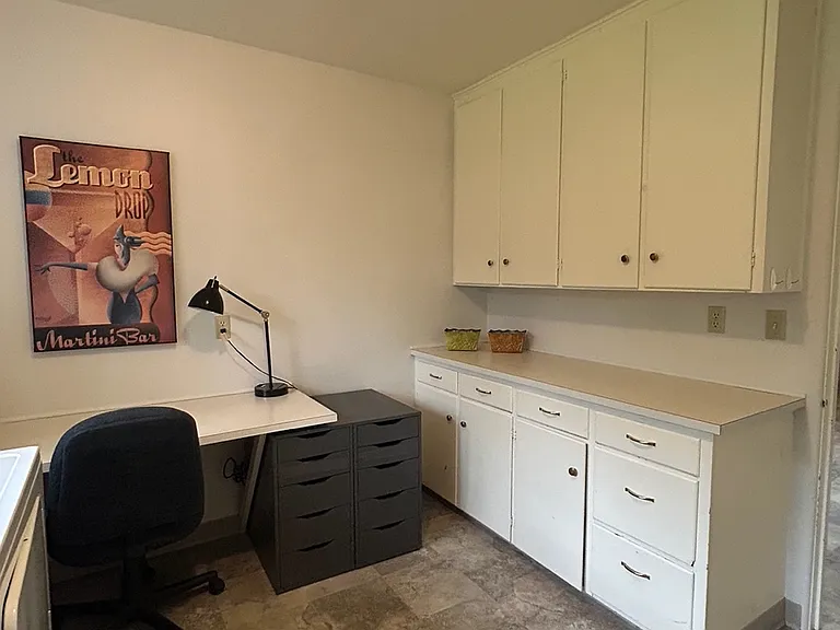 1011 Bryant Ave — Photo 19