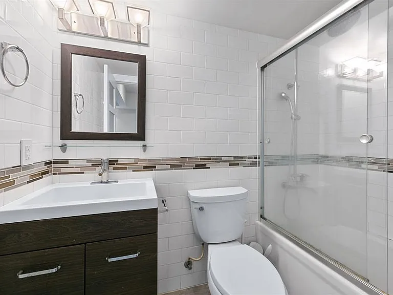 3110 Red River St #116 — Photo 3