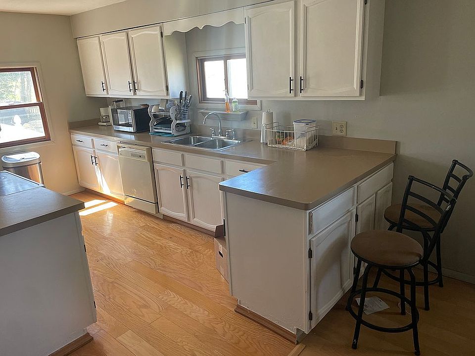 1st image of 38 Lowrie Blvd