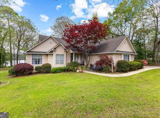65 Pointe View Ct, Jackson, GA 30233