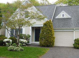 8 Bishops Park, Mashpee, MA 02649