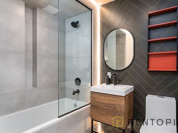 5th image of 824 Lexington Ave #4H