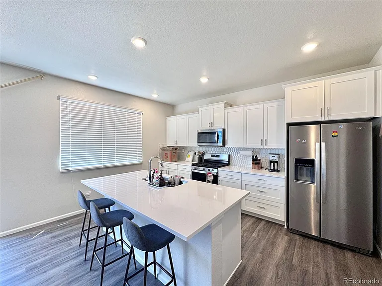 6134 Sugarloaf St — Photo 2