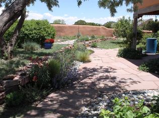 16 Garbosa Rd, Santa Fe, NM 87508