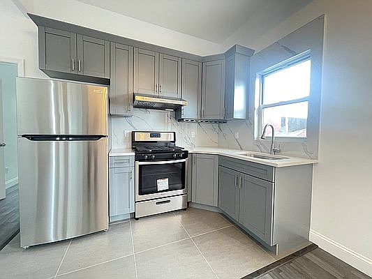 5th image of 112 Jamaica Ave Floor 3