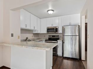 1636 S Nicolet Rd, Appleton, WI 54914