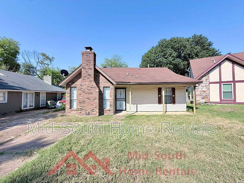 3 bed, 2.0 bath, 1032 sqft, $1,250 — Photo 2