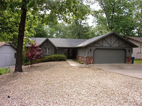 3rd image of 4 Wilton Ln