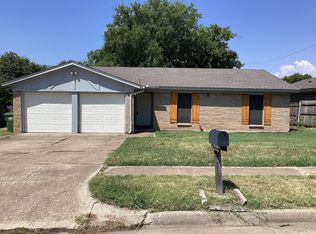 6601 Charmaine Dr, Watauga, TX 76148