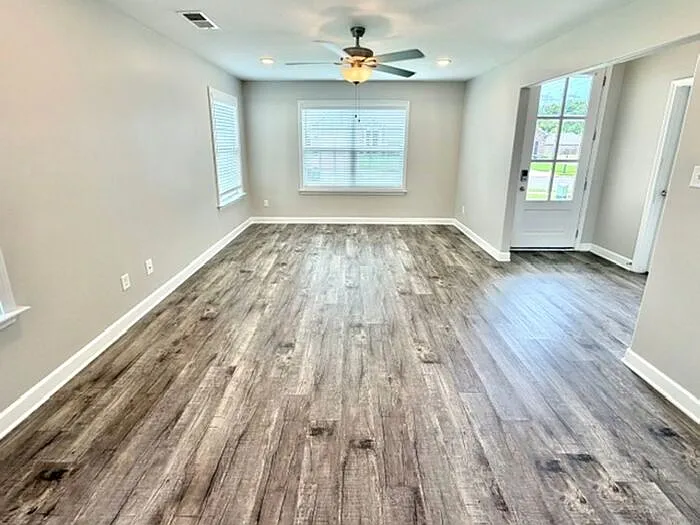 8914 Kimberly Dawn Dr — Photo 2