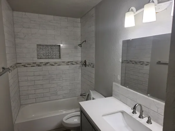 1001 Grants Pkwy, Arlington, TX 76014